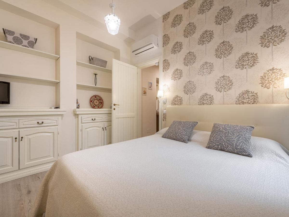 Marco'S Stylish Home In The Heart Of Каляри Екстериор снимка