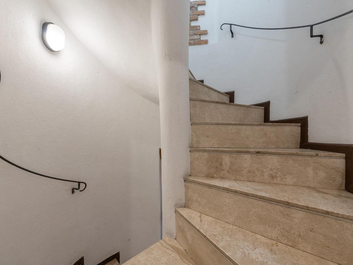 Marco'S Stylish Home In The Heart Of Каляри Екстериор снимка